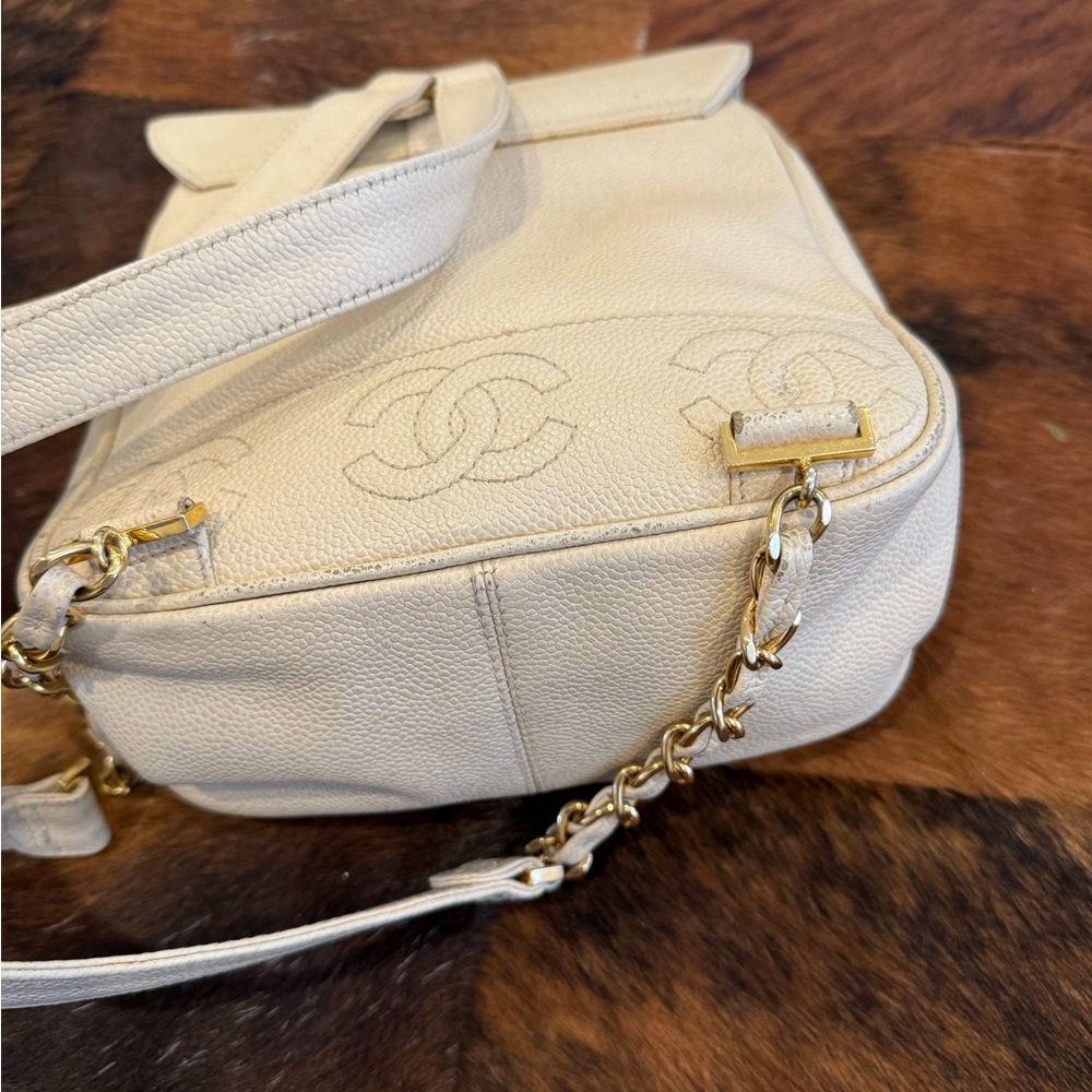 Vintage CHANEL Cream Caviar Triple CC Backpack - Picture 10 of 16